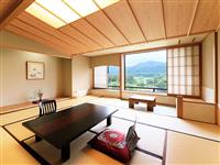 ■●夜発バス 鹿島槍スキー場ファミリーパーク 大町温泉郷・緑翠亭景水 和食会席(1泊4日)1